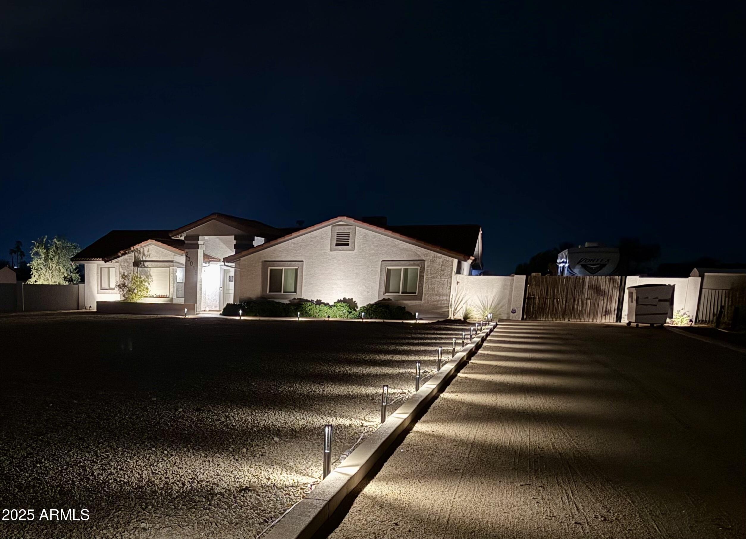 23019 W DURANGO Street