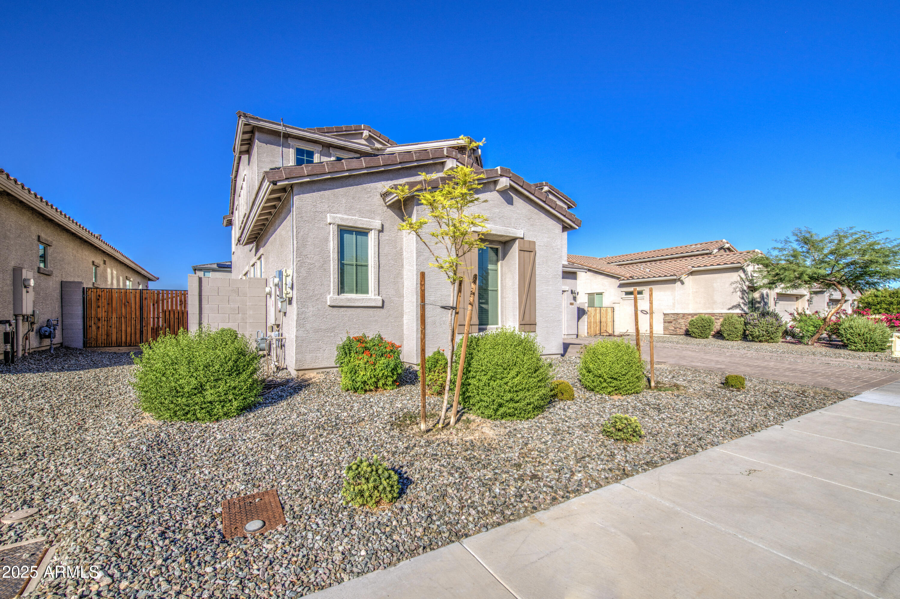 19016 W RANCHO Drive