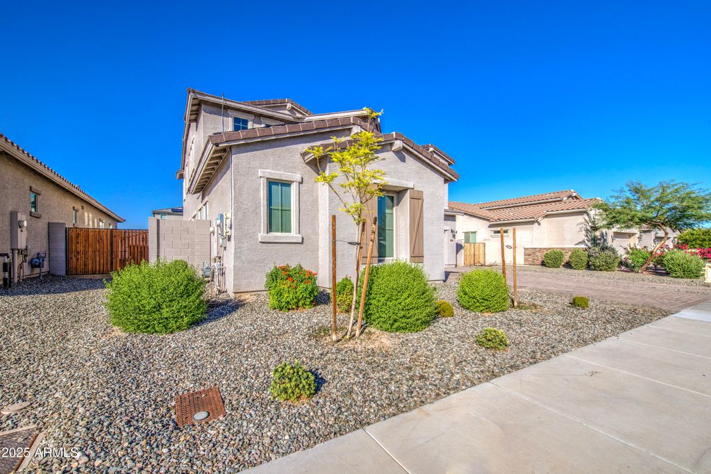 Photo of 19016 W Rancho Drive, Litchfield Park, AZ 85340 (MLS # 6928076)