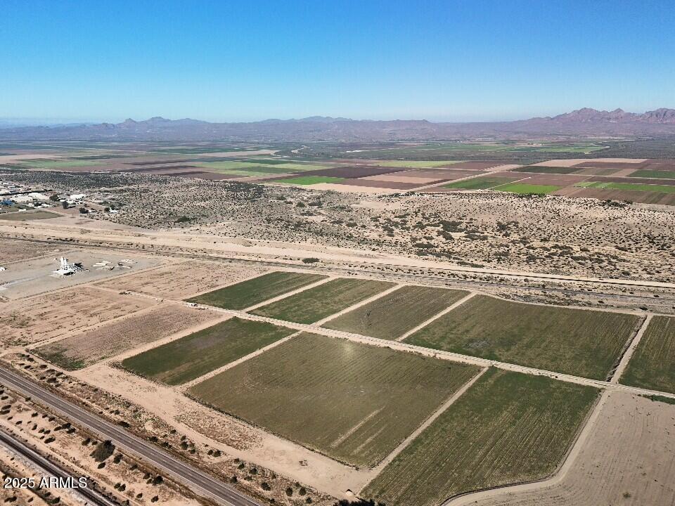 00 S Avenue 33E -- E 3-4