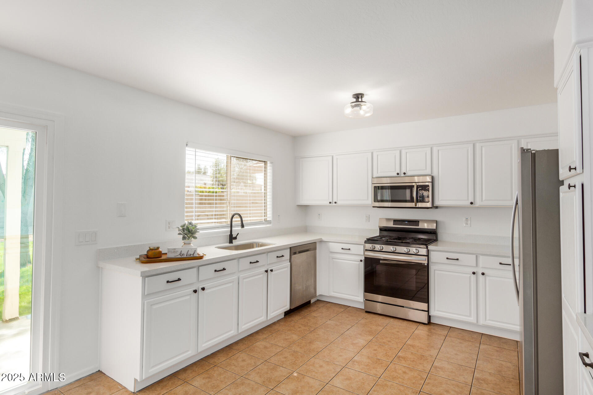 5313 W Jessica Ln Lane