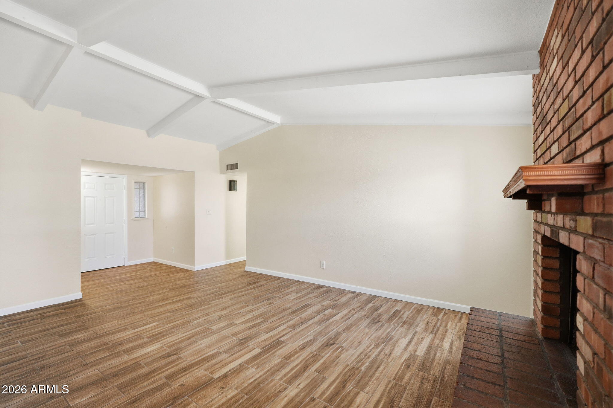 324 W SCOTT Avenue