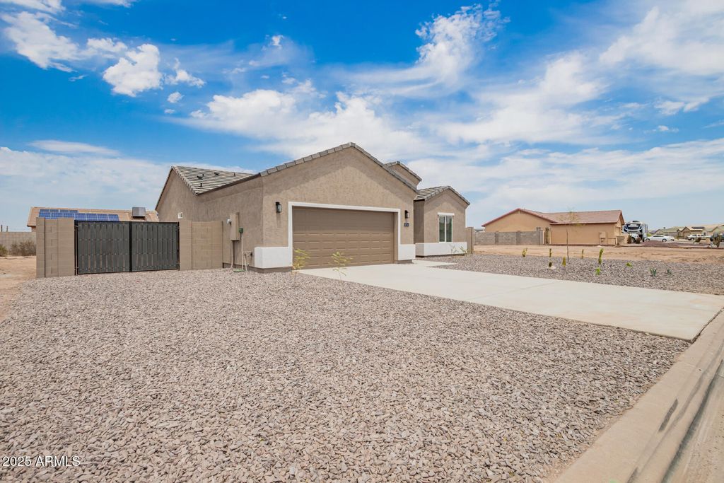 Photo of 8724 W Reventon Drive, Arizona City, AZ 85123 (MLS # 6905797)