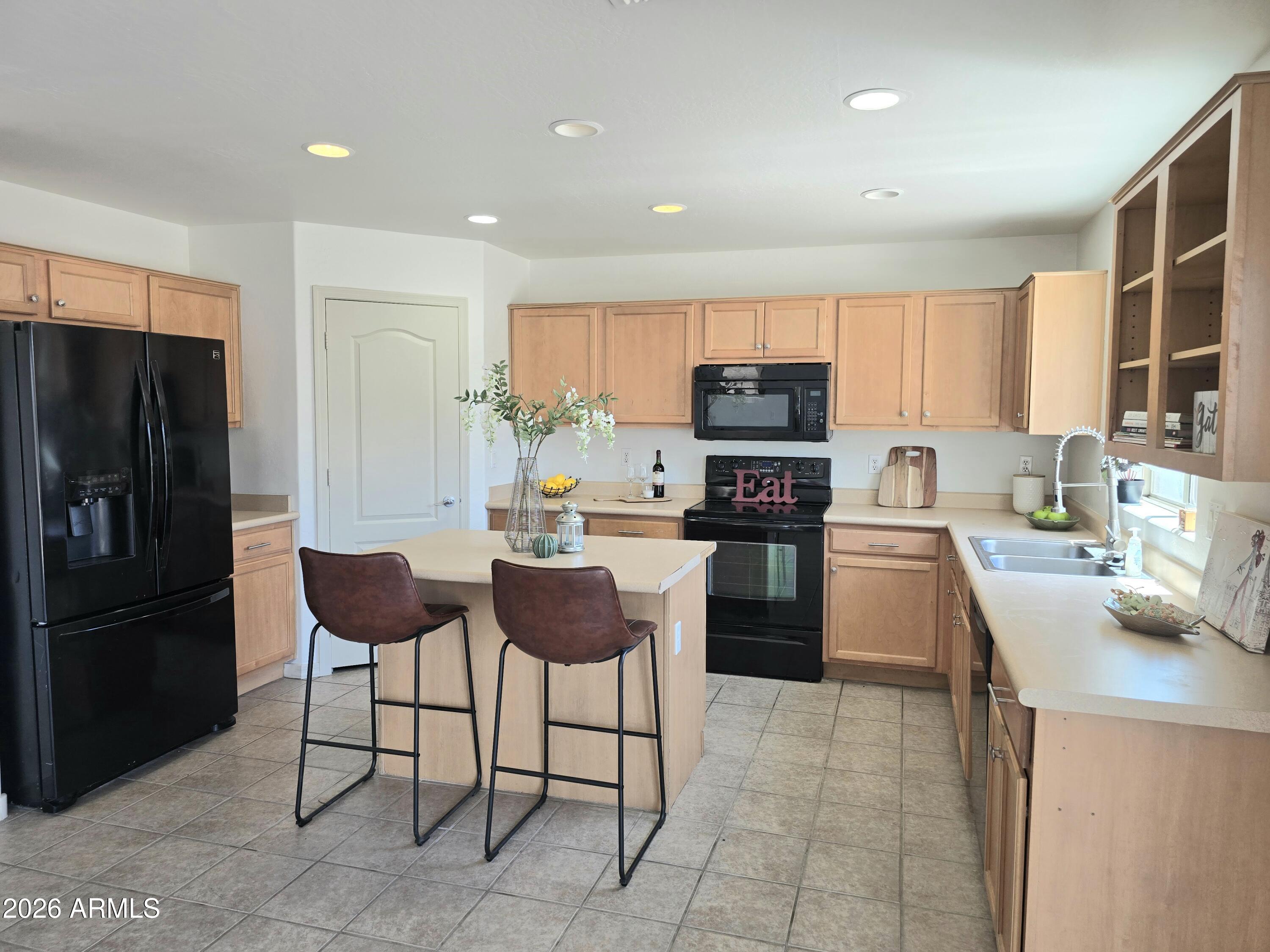 RANCHO VISTA - Residential