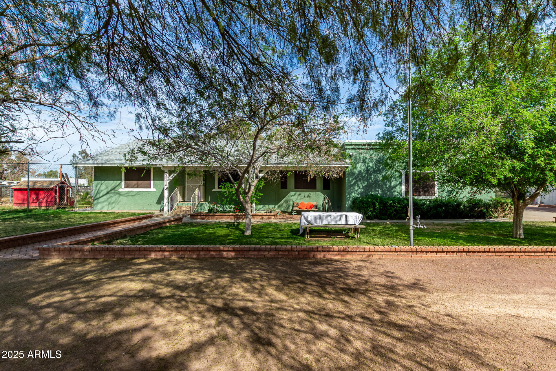 Listing image 4