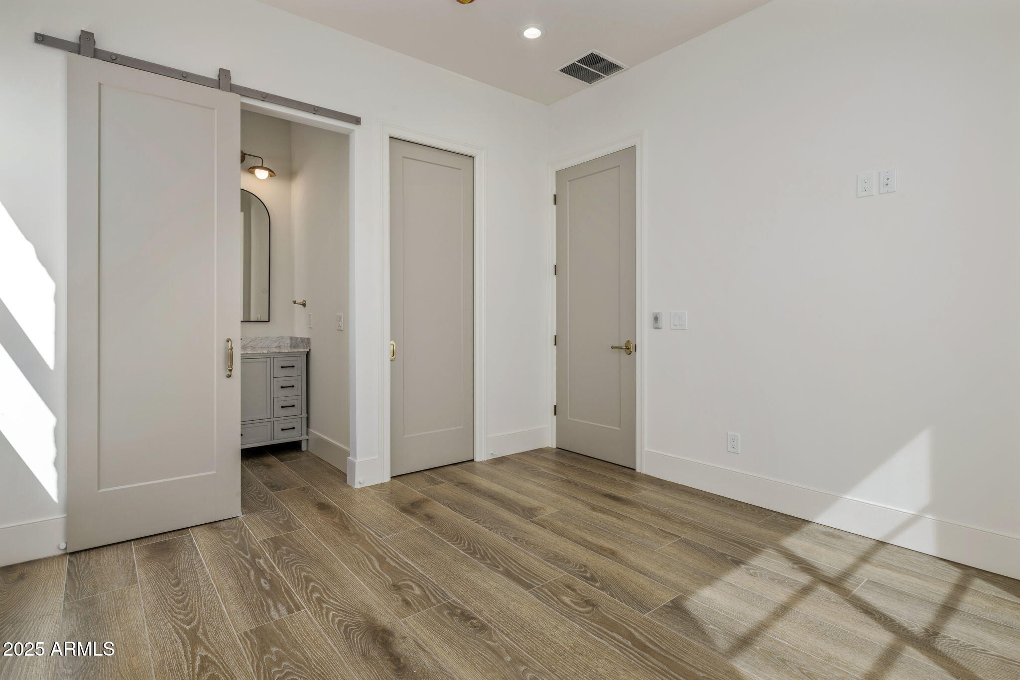 GROVEMONT 3 - Residential