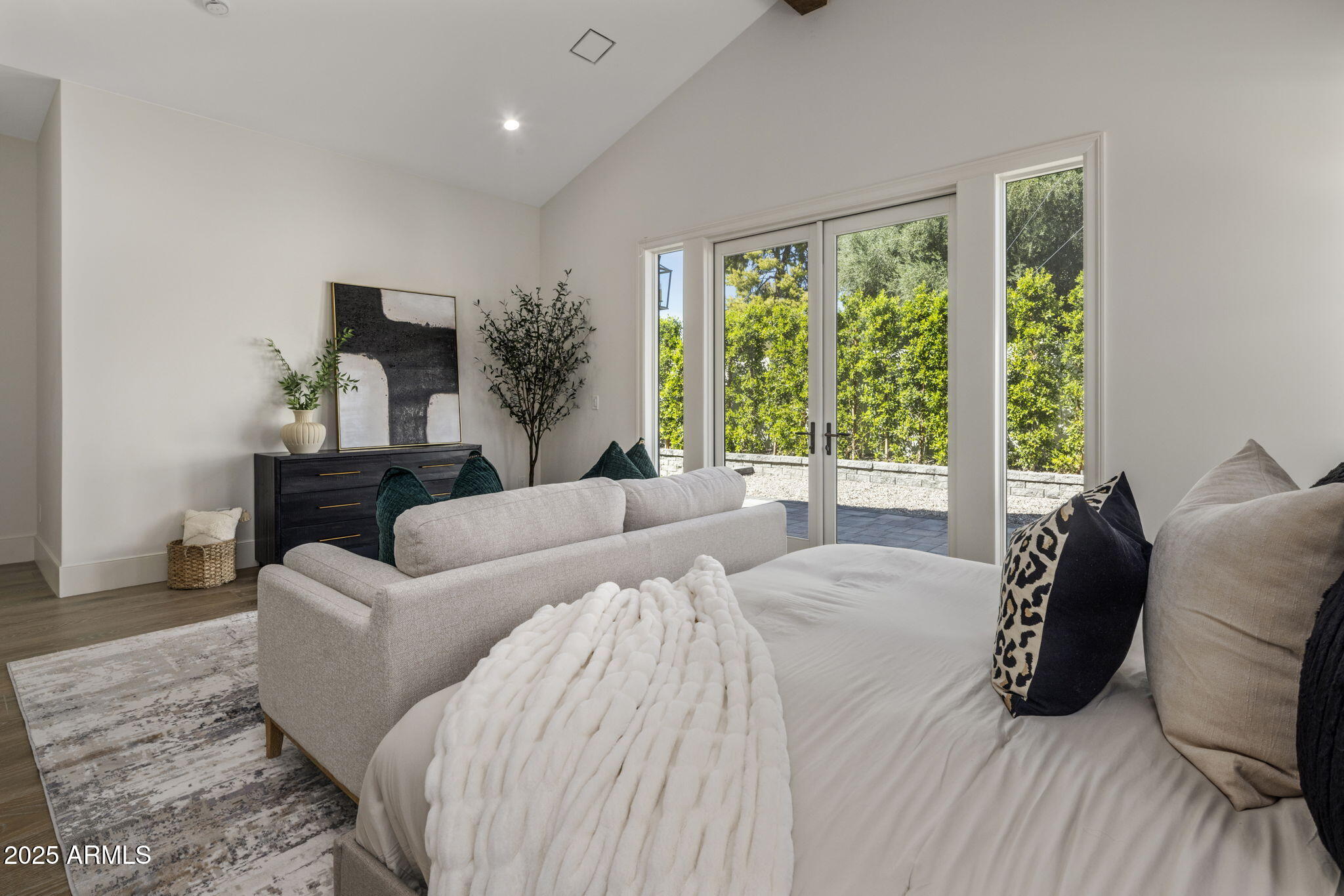 GROVEMONT 3 - Residential