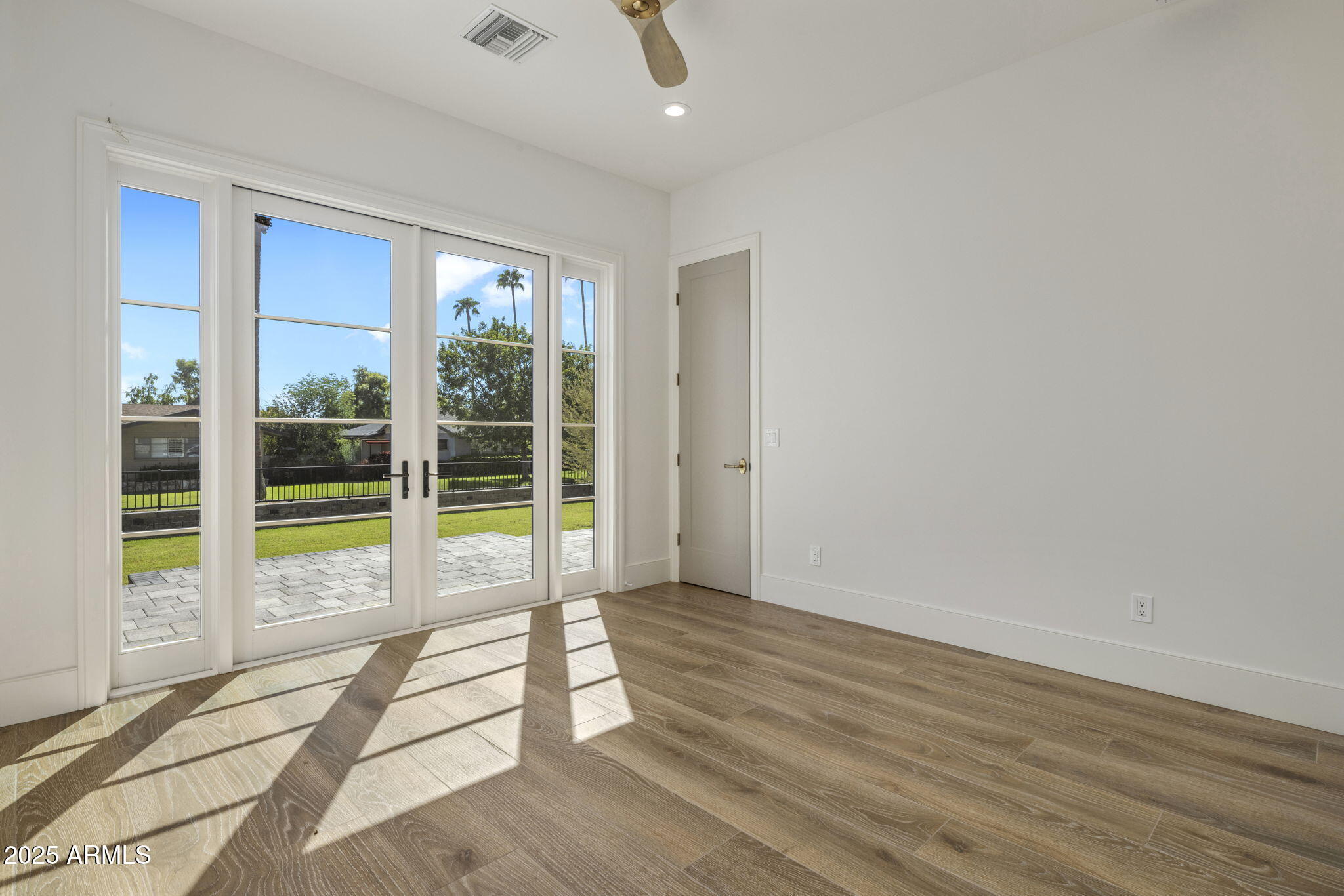 GROVEMONT 3 - Residential