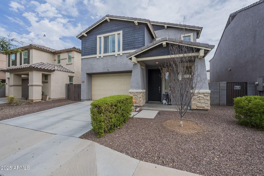 Photo of 413 N 120th Avenue, Avondale, AZ 85323 (MLS # 6921371)