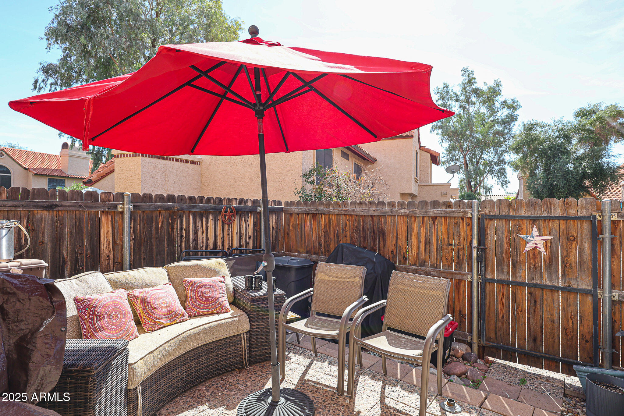 4901 E KELTON Lane 1205