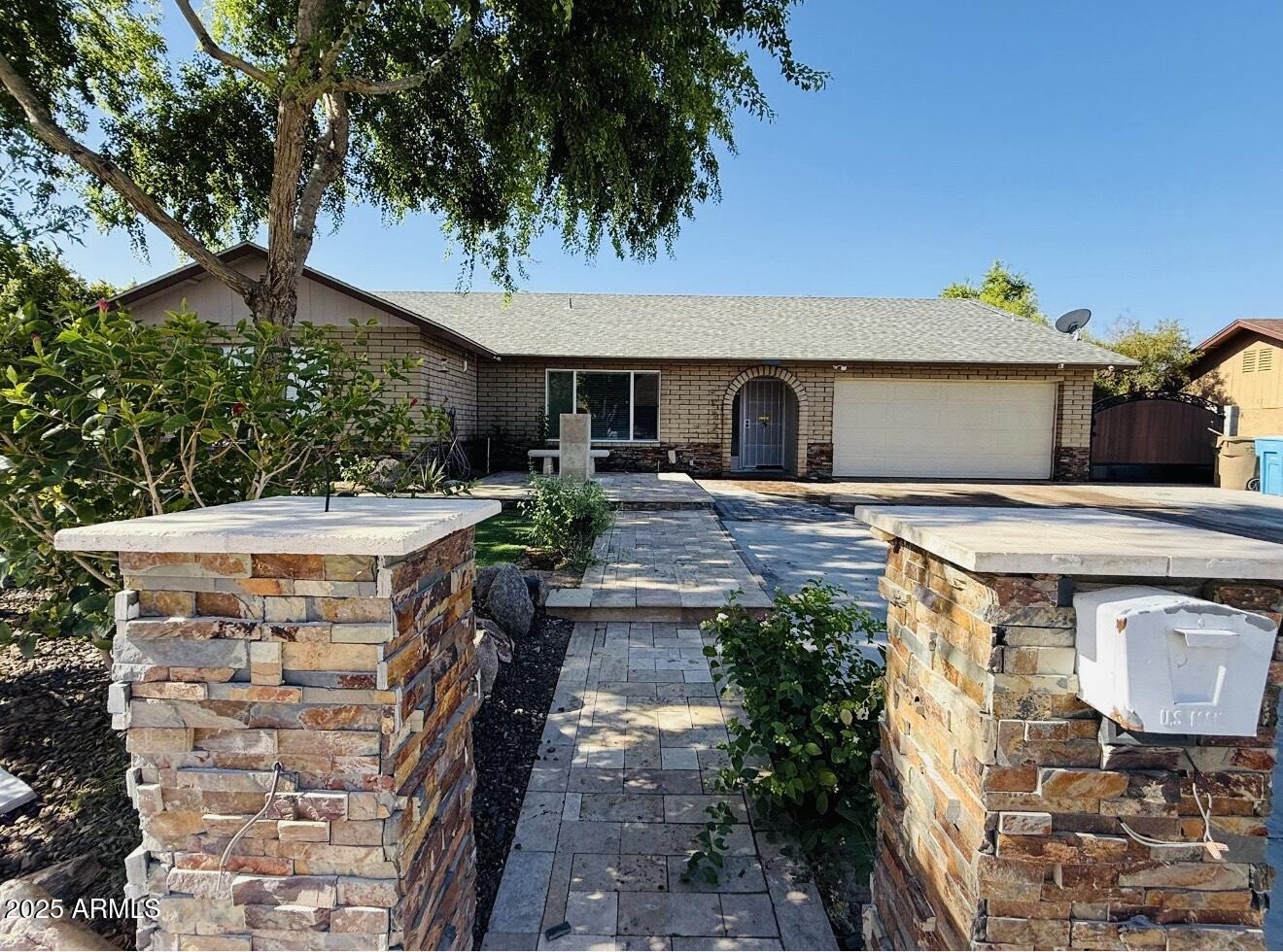 4601 W REDFIELD Road