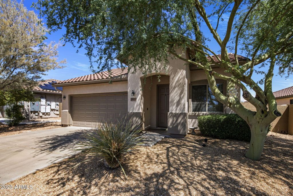 Photo of 39809 N Messner Way, Anthem, AZ 85086 (MLS # 6922400)