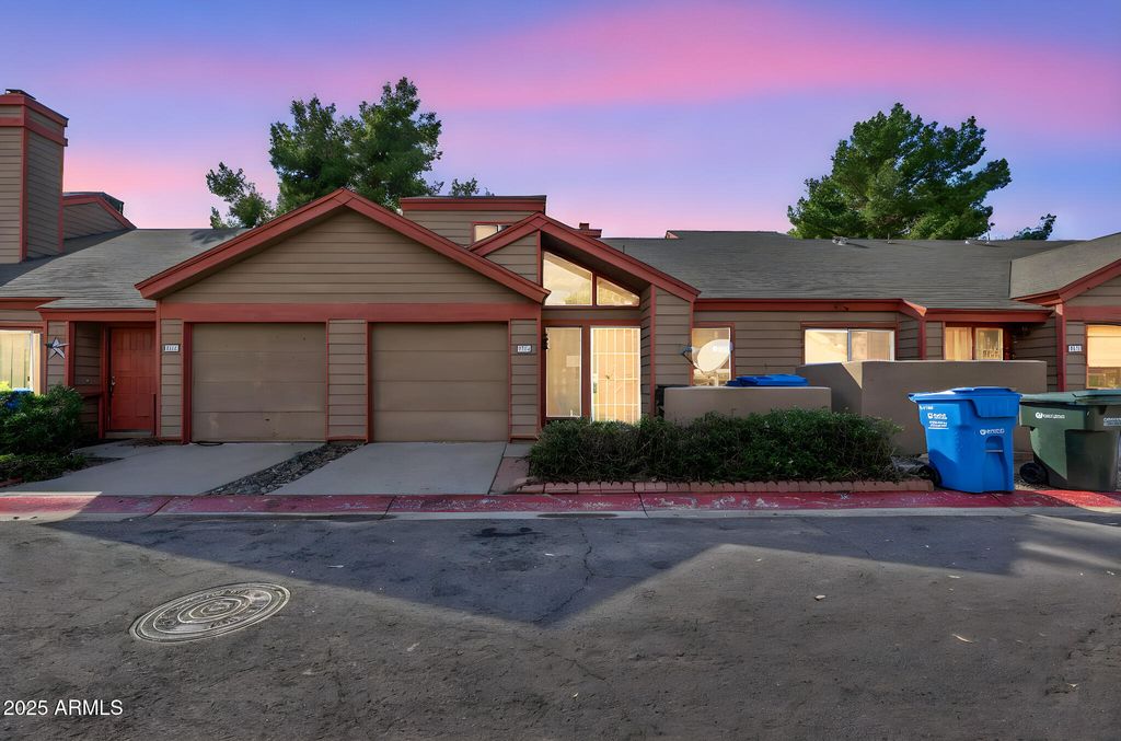 Photo of 14002 N 49th Avenue #1038, Glendale, AZ 85306 (MLS # 6926820)