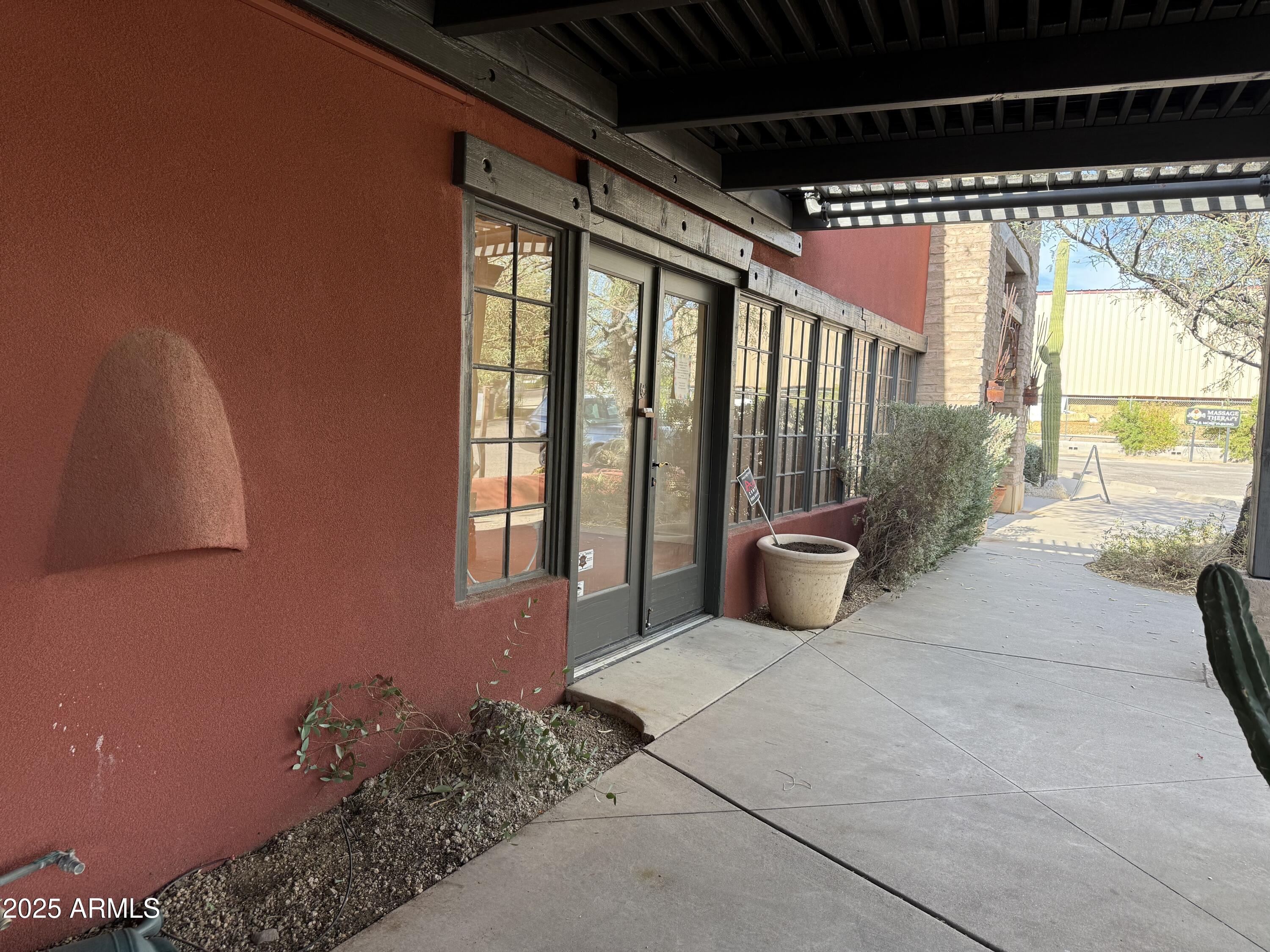 6130 E CAVE CREEK Road 3B