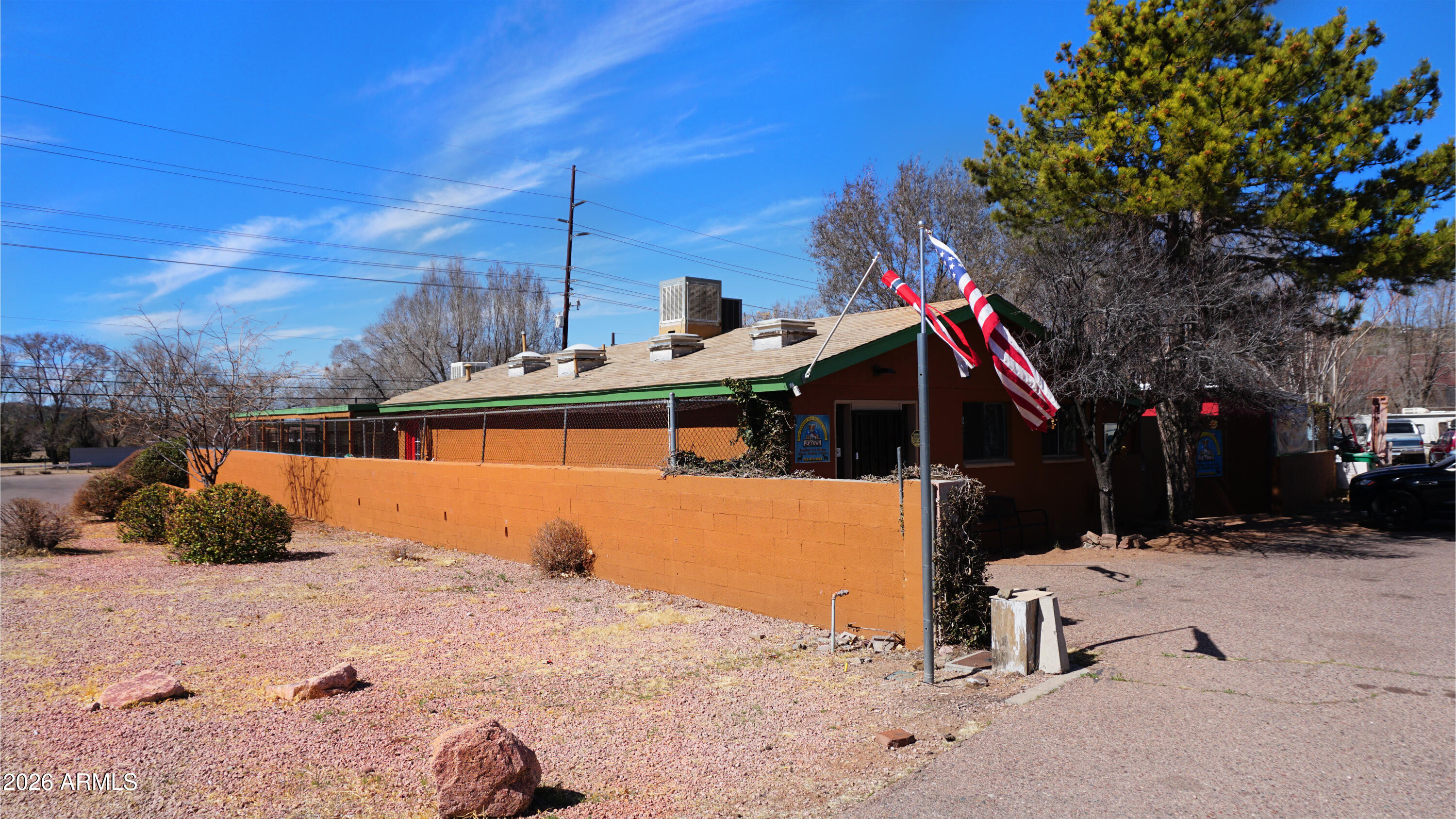810 S MCLANE Road