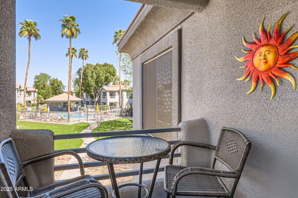 7401 W ARROWHEAD CLUBHOUSE DR UNIT 2045, GLENDALE, AZ 85308 - Image 8d4b1947eaaa0153bc1189025eeec2aa/3639057660