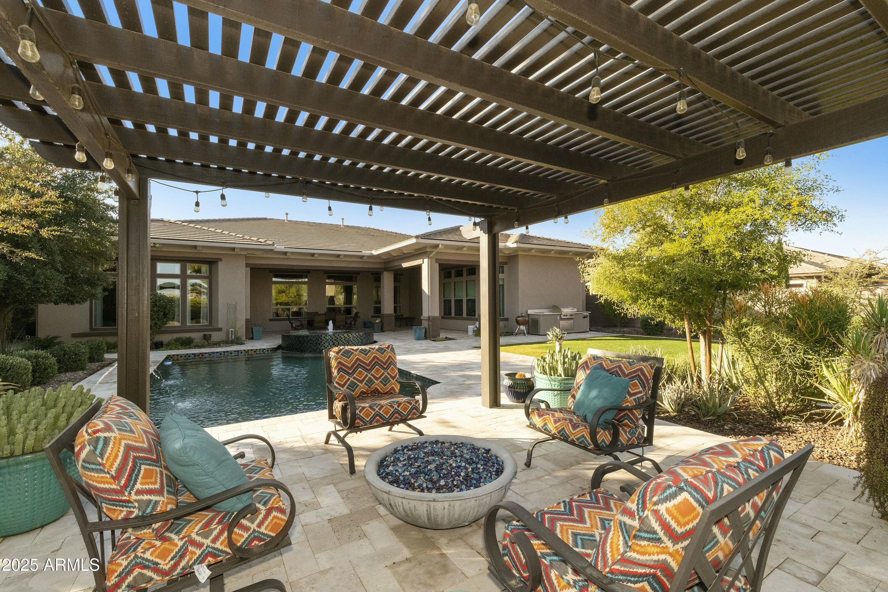 350 W YELLOWSTONE Way