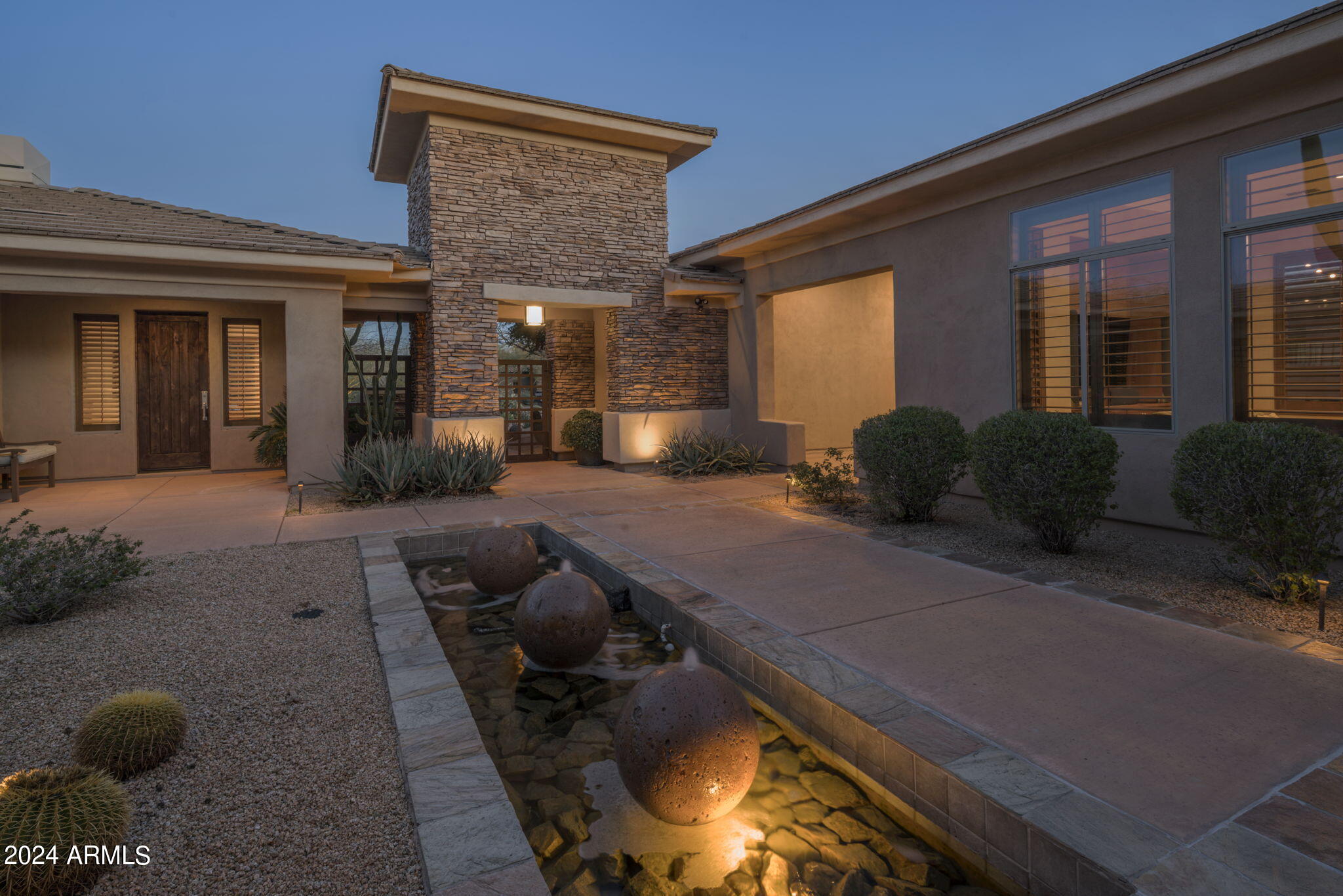 SAGUARO ESTATES - Residential