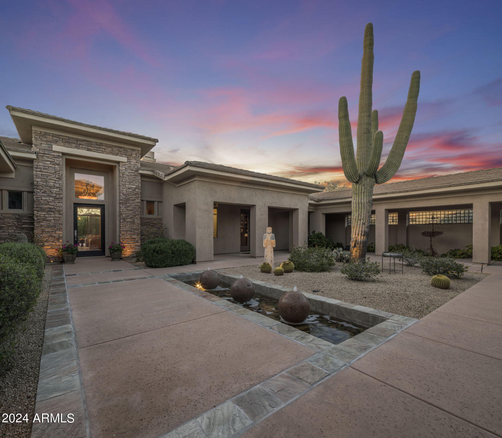 SAGUARO ESTATES - Residential