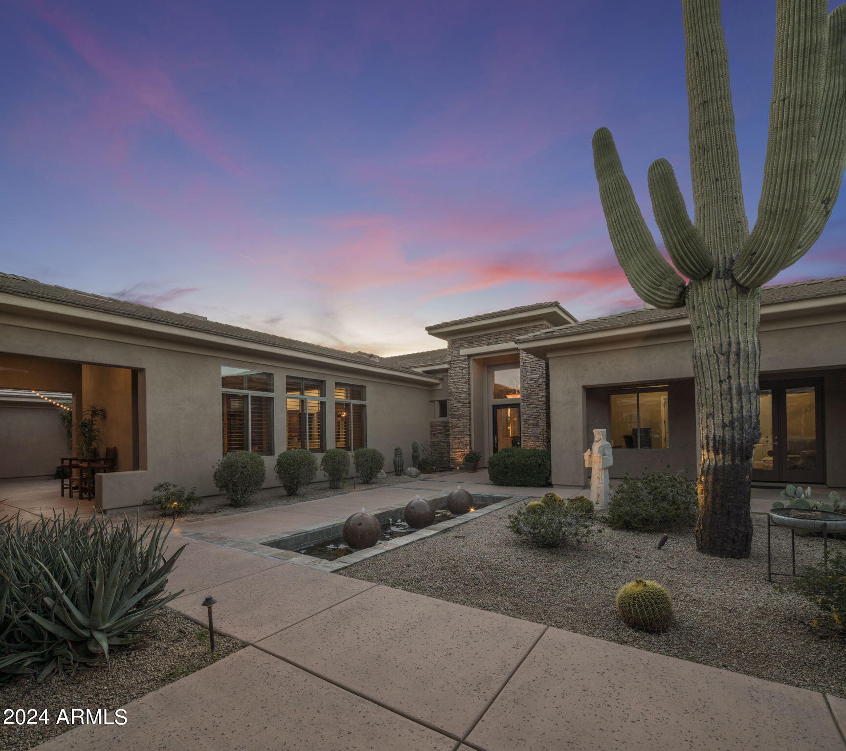 SAGUARO ESTATES - Residential