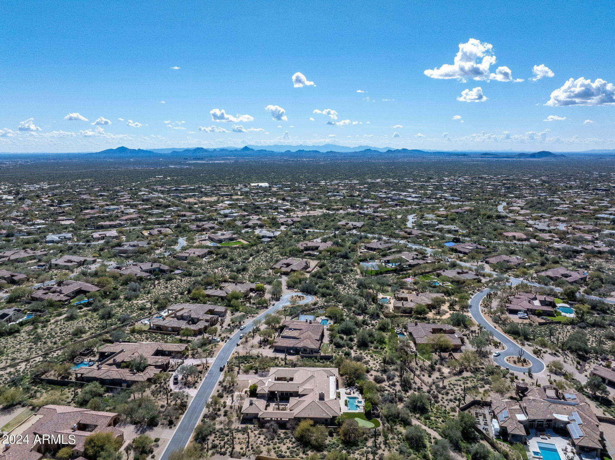 SAGUARO ESTATES - Residential