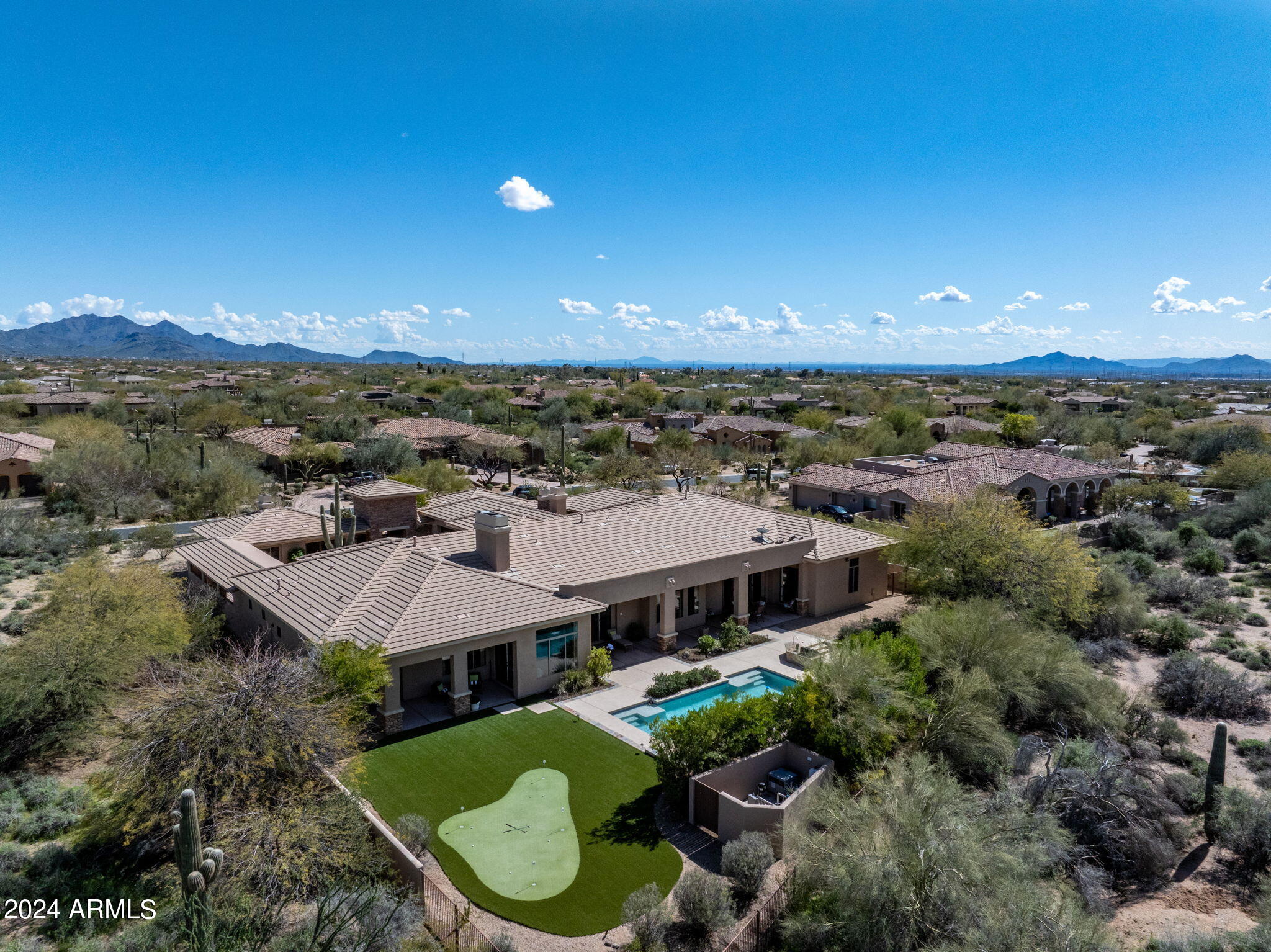 SAGUARO ESTATES - Residential