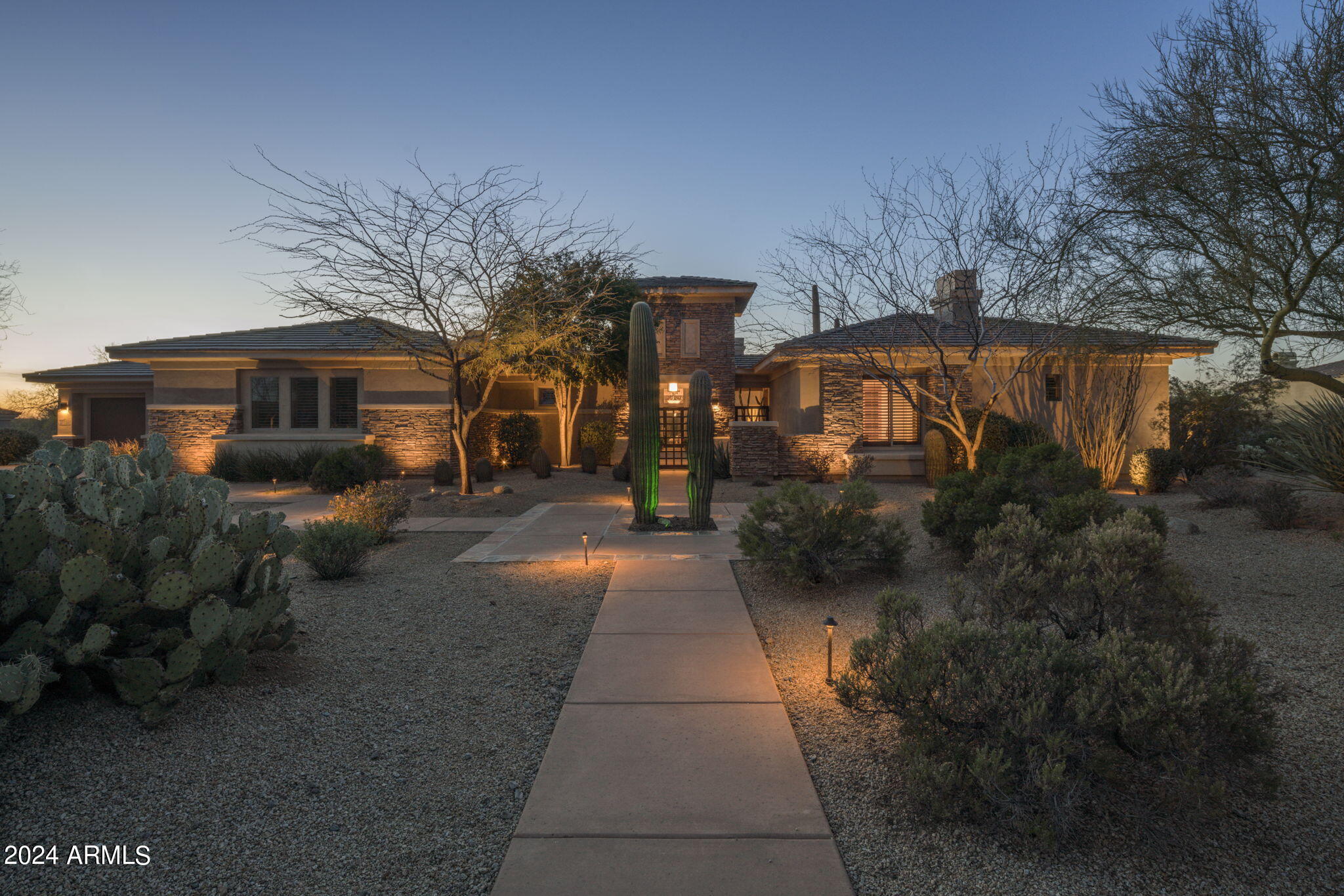 SAGUARO ESTATES - Residential