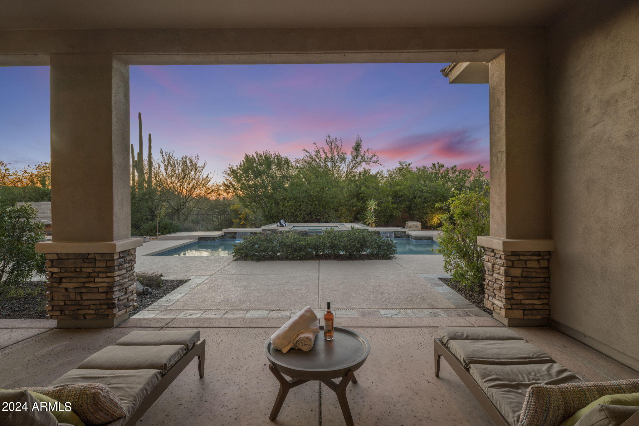 SAGUARO ESTATES - Residential