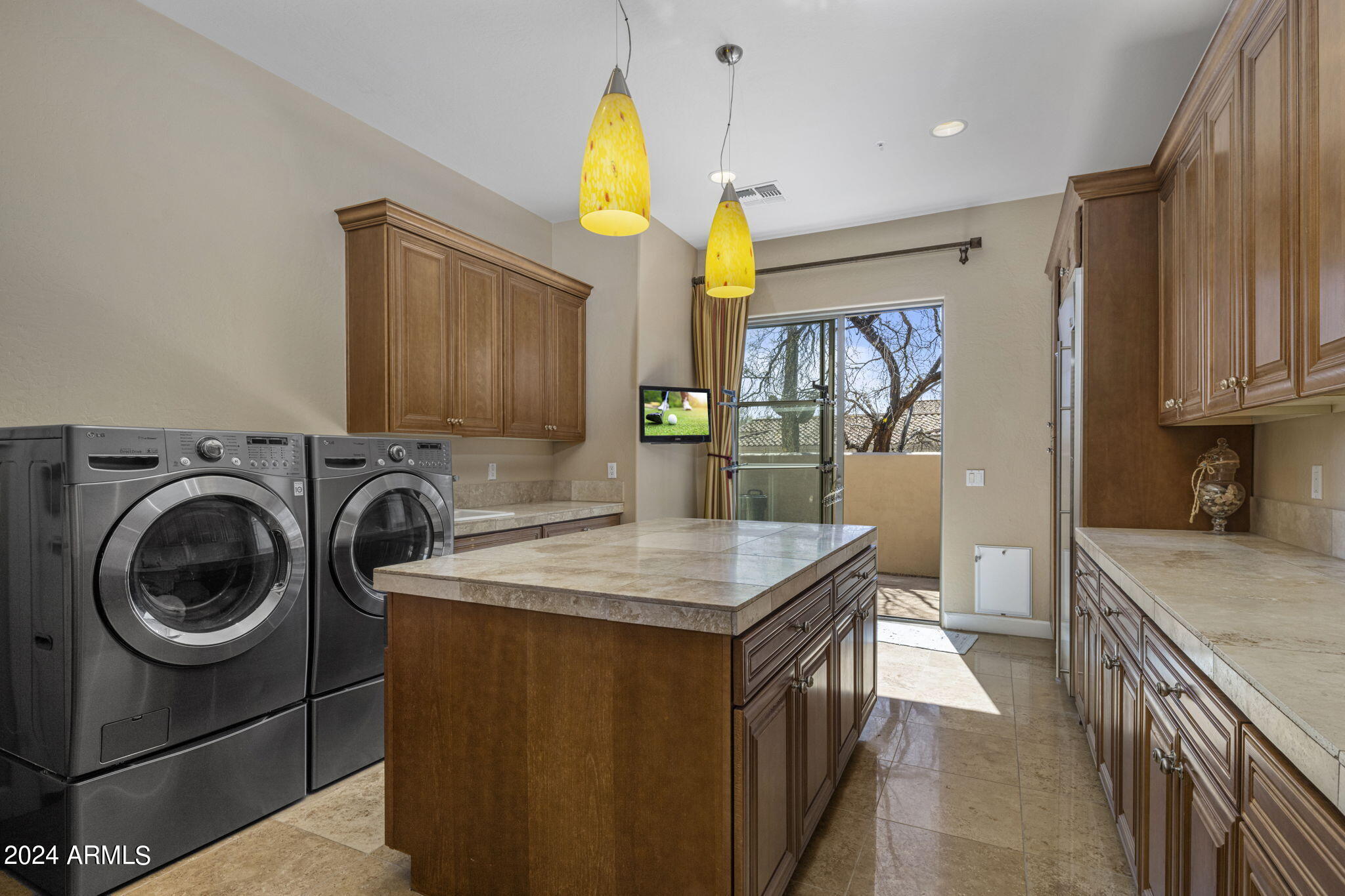 SAGUARO ESTATES - Residential