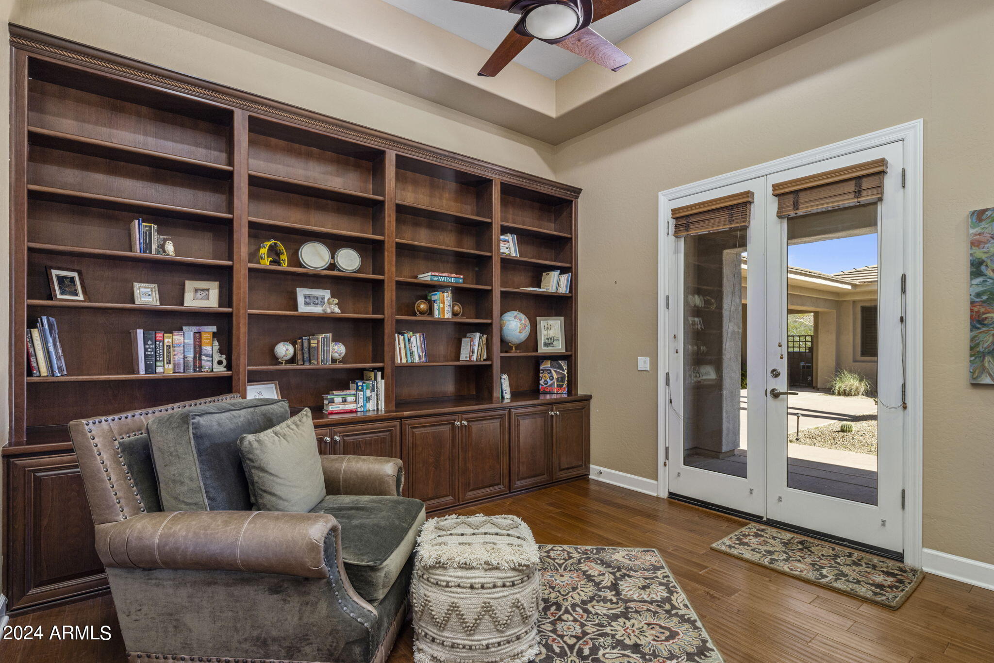 SAGUARO ESTATES - Residential