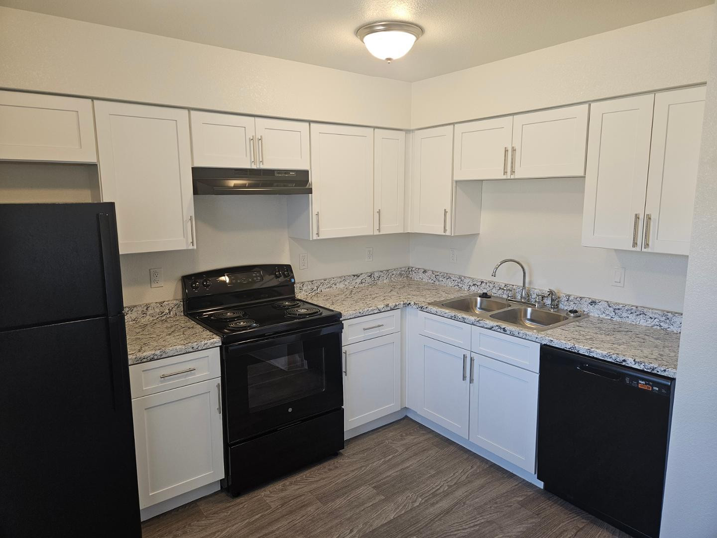 1241 E Cinnabar Avenue 102A