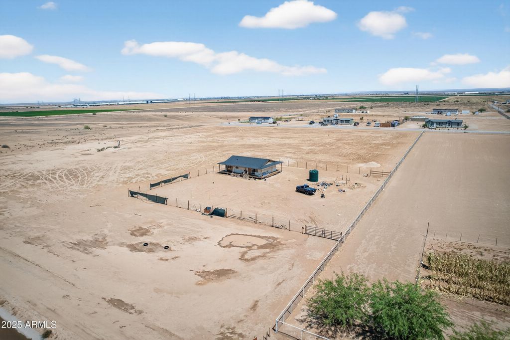 Photo of 5813 N Curry Road #0, Casa Grande, AZ 85194 (MLS # 6912082)