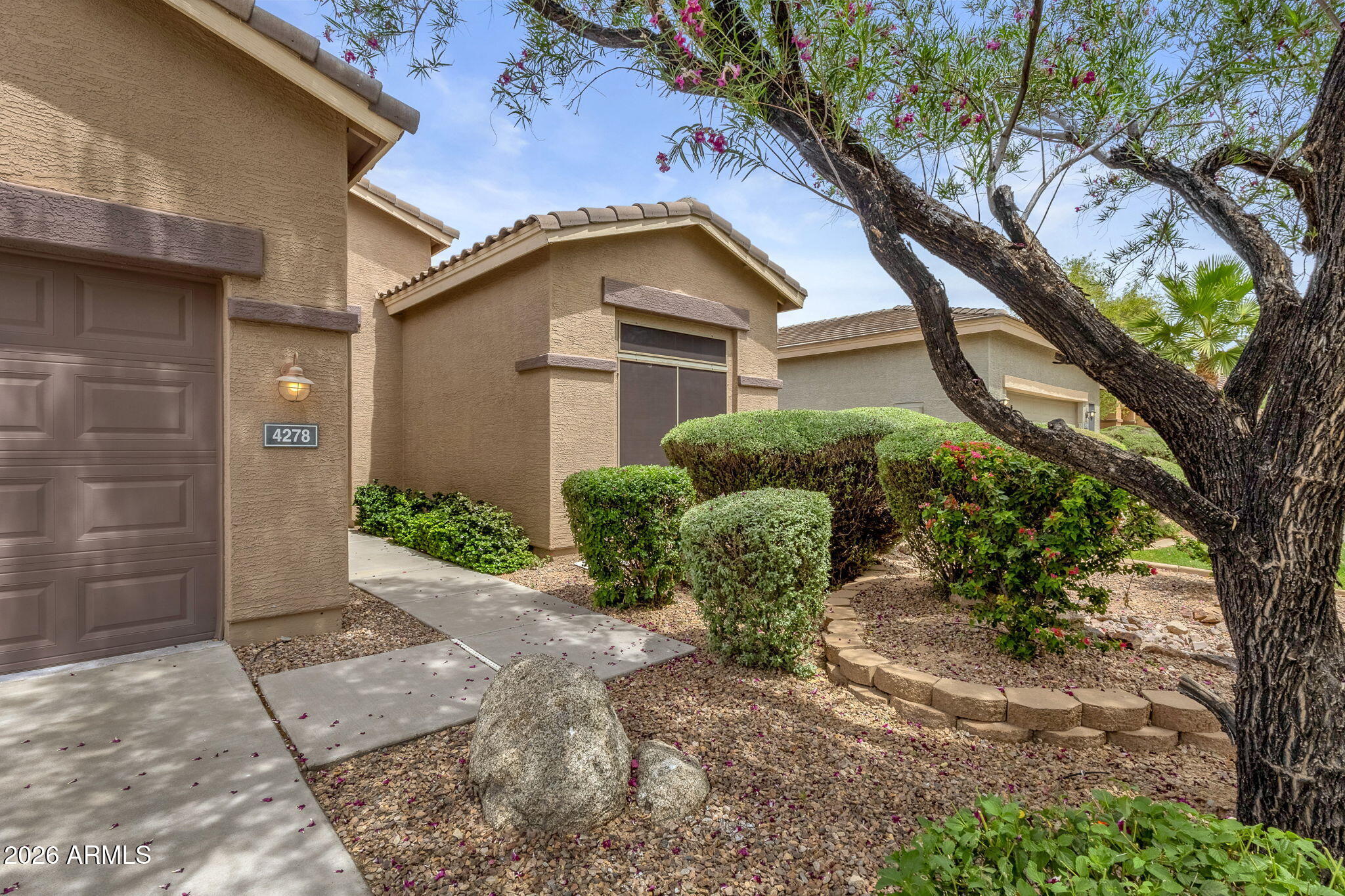 4278 E LANTERN Place