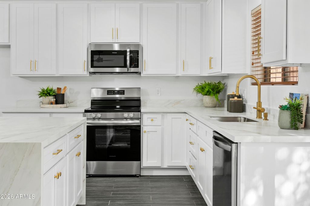 Photo of 1591 E Bradstock Way, San Tan Valley, AZ 85140 (MLS # 7000791)