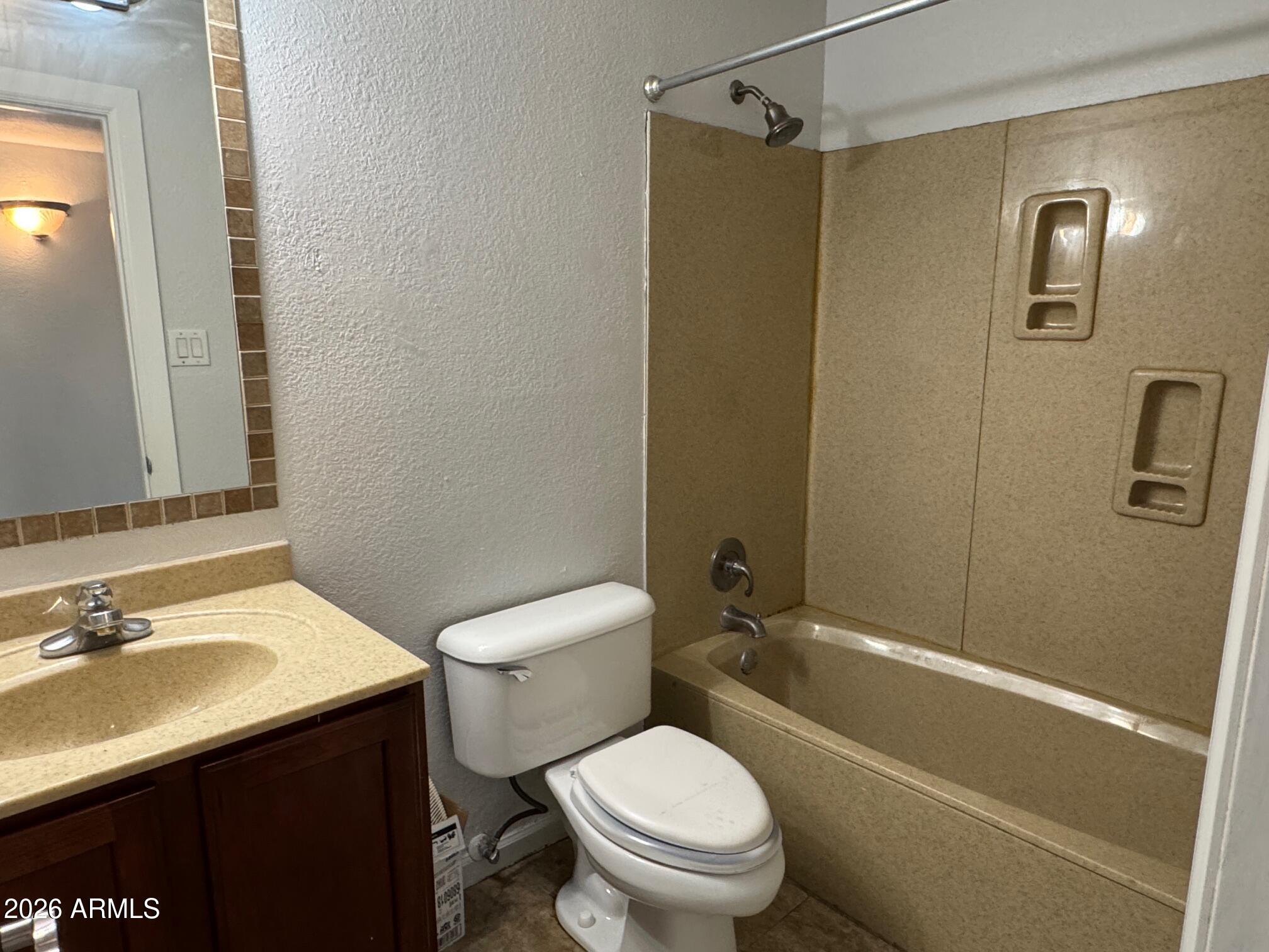 451 E MCKINLEY Street