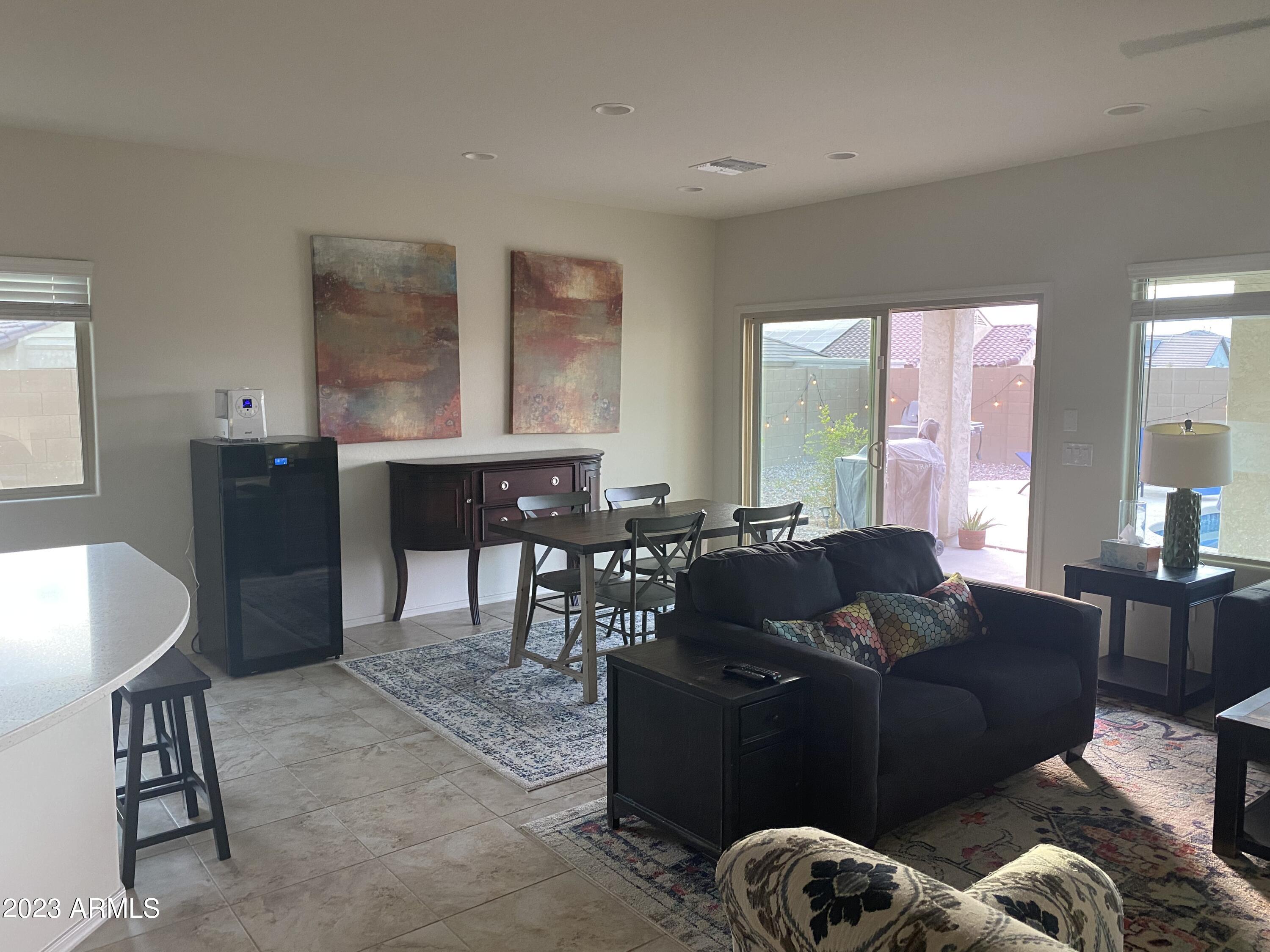 3492 N ASTORIA Drive