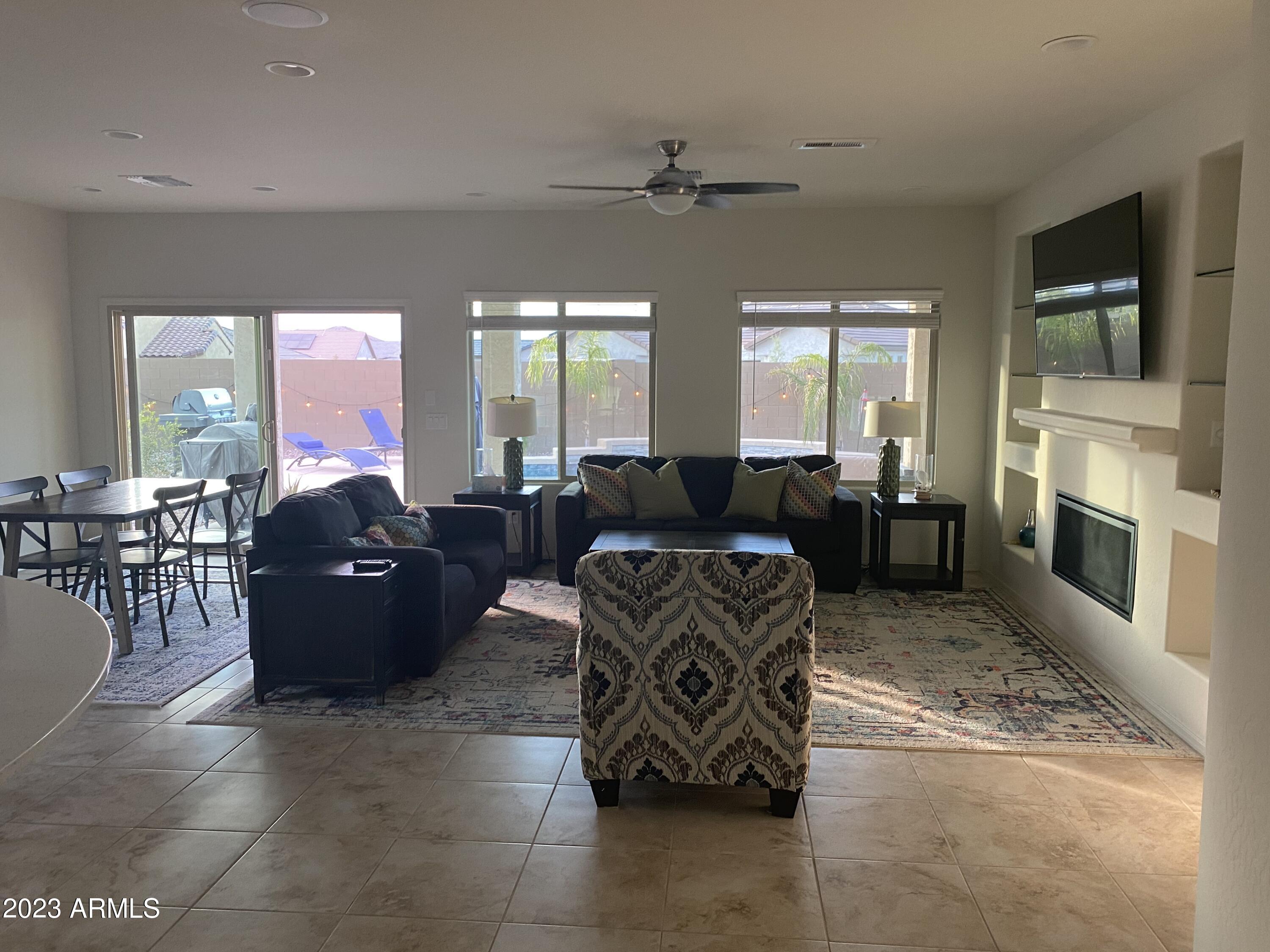 3492 N ASTORIA Drive