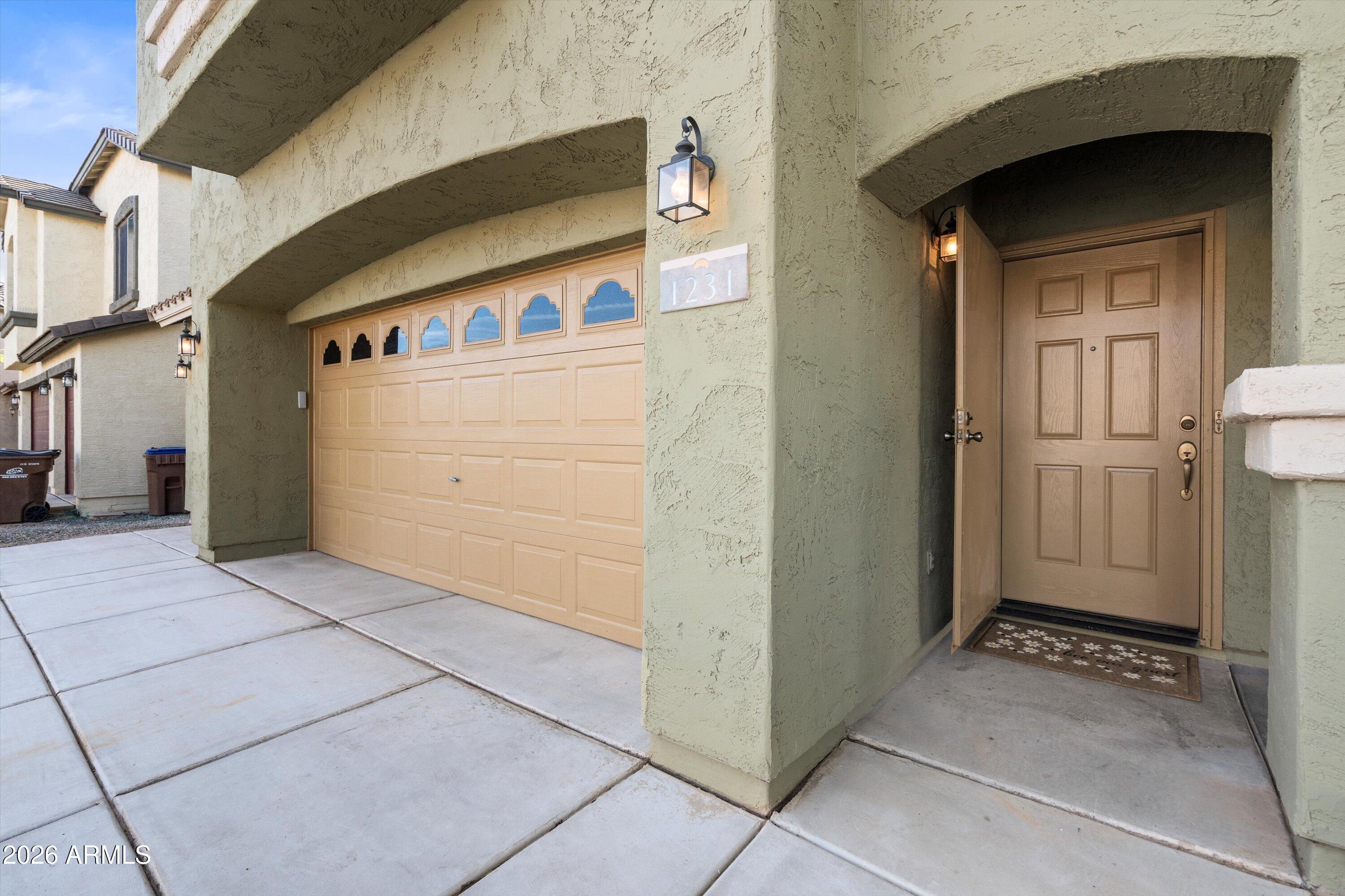 1231 W OCOTILLO Street