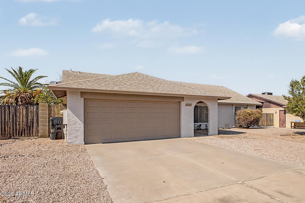 Photo of 812 W Bell De Mar Drive, Tempe, AZ 85283 (MLS # 7065194)