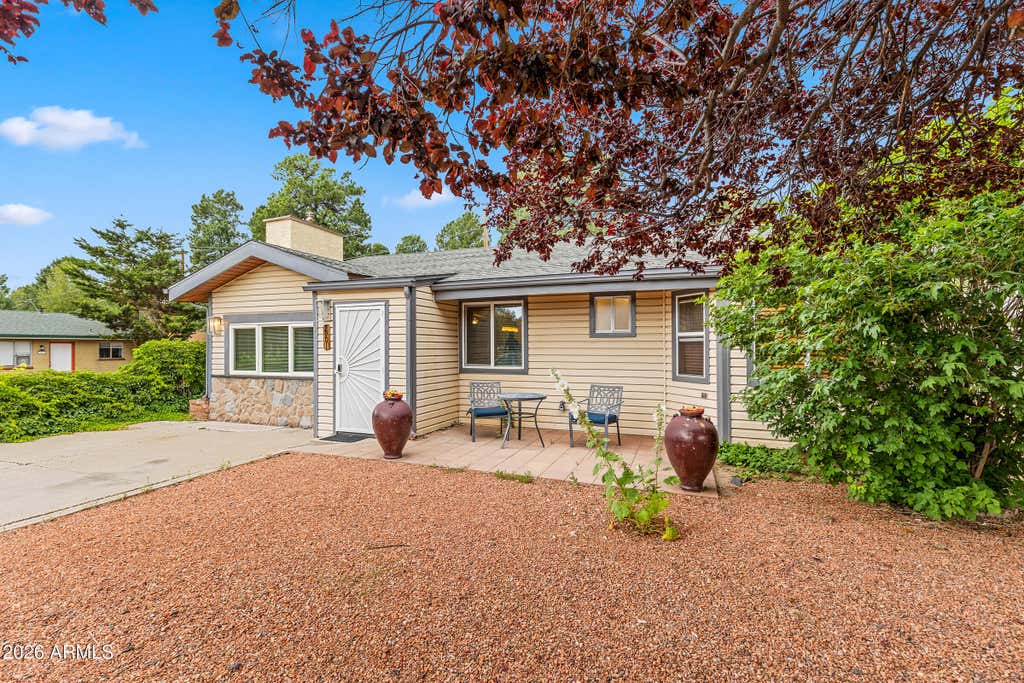 Photo of 2901 N East Street, Flagstaff, AZ 86004 (MLS # 7056414)