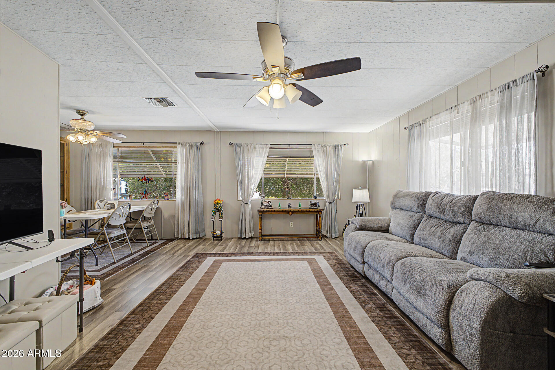 201 S Greenfield Road 60