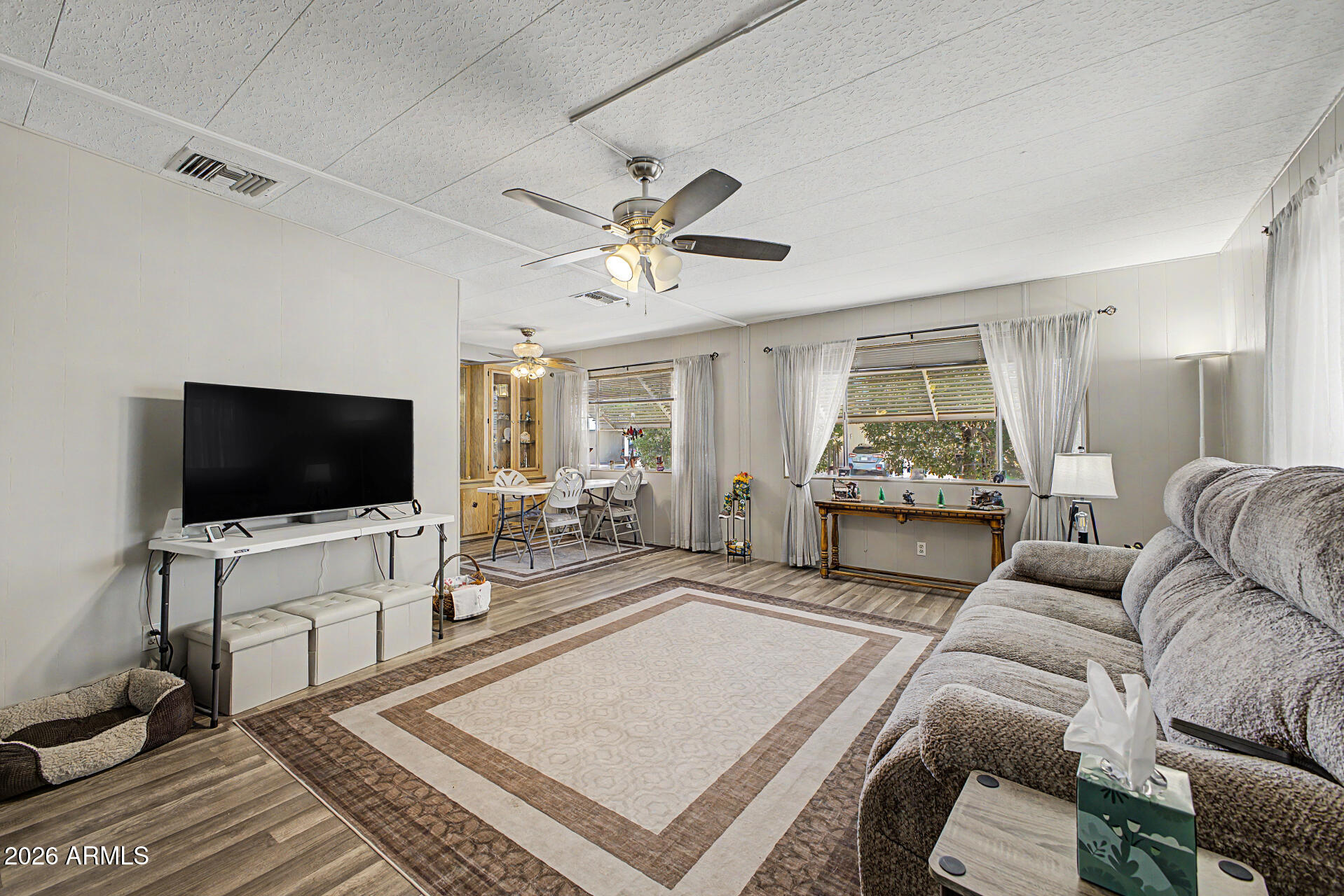 201 S Greenfield Road 60