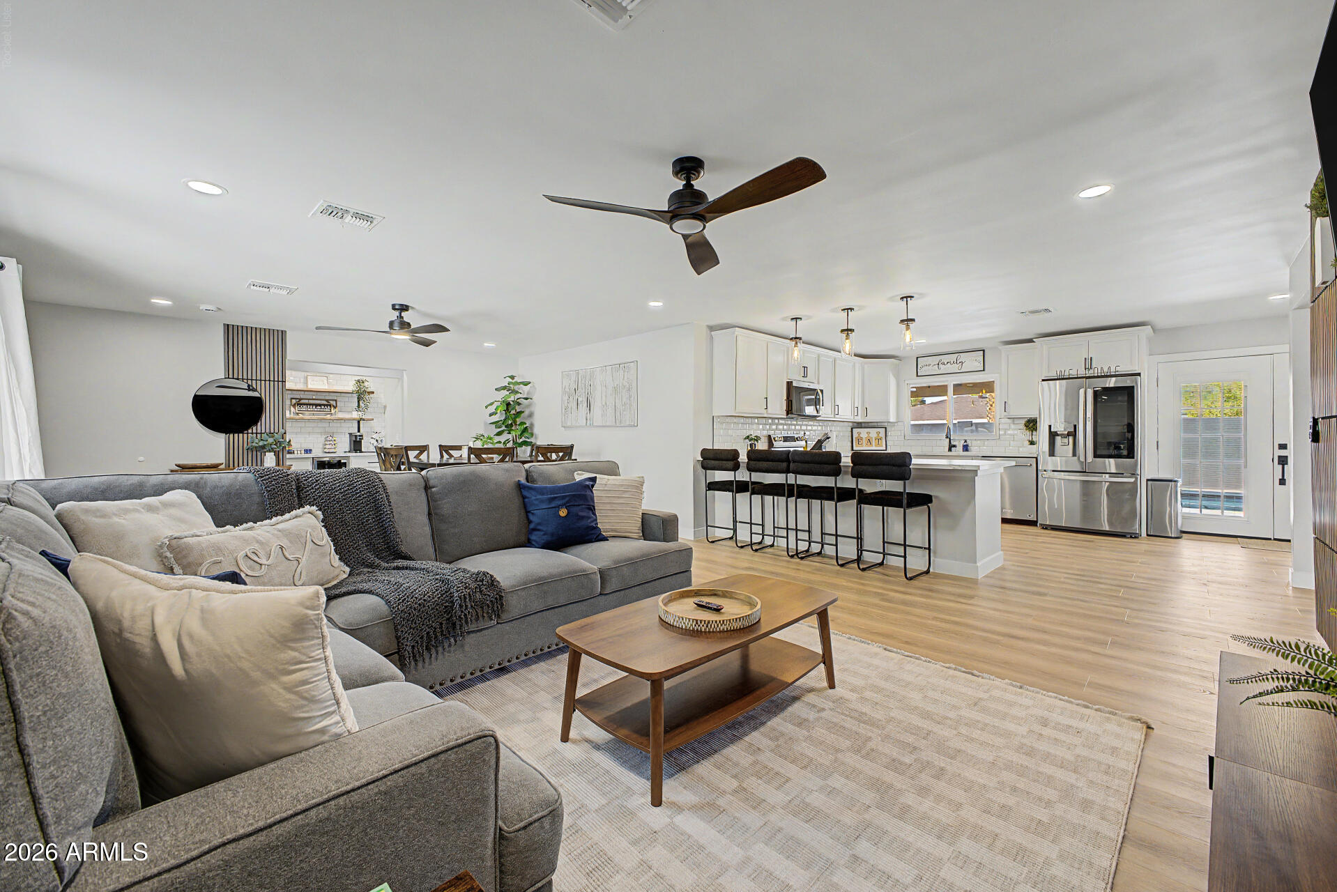 1807 W HIGHLAND Avenue