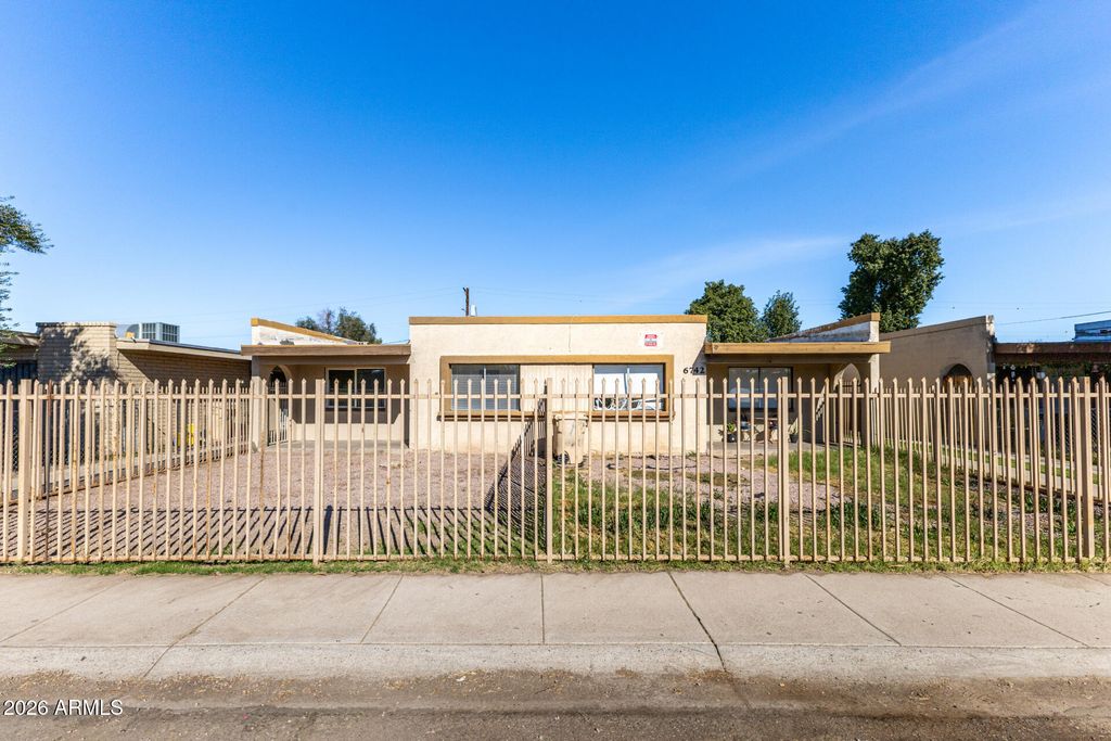 Photo of 6742 W Palmaire Avenue, Glendale, AZ 85303 (MLS # 6975796)