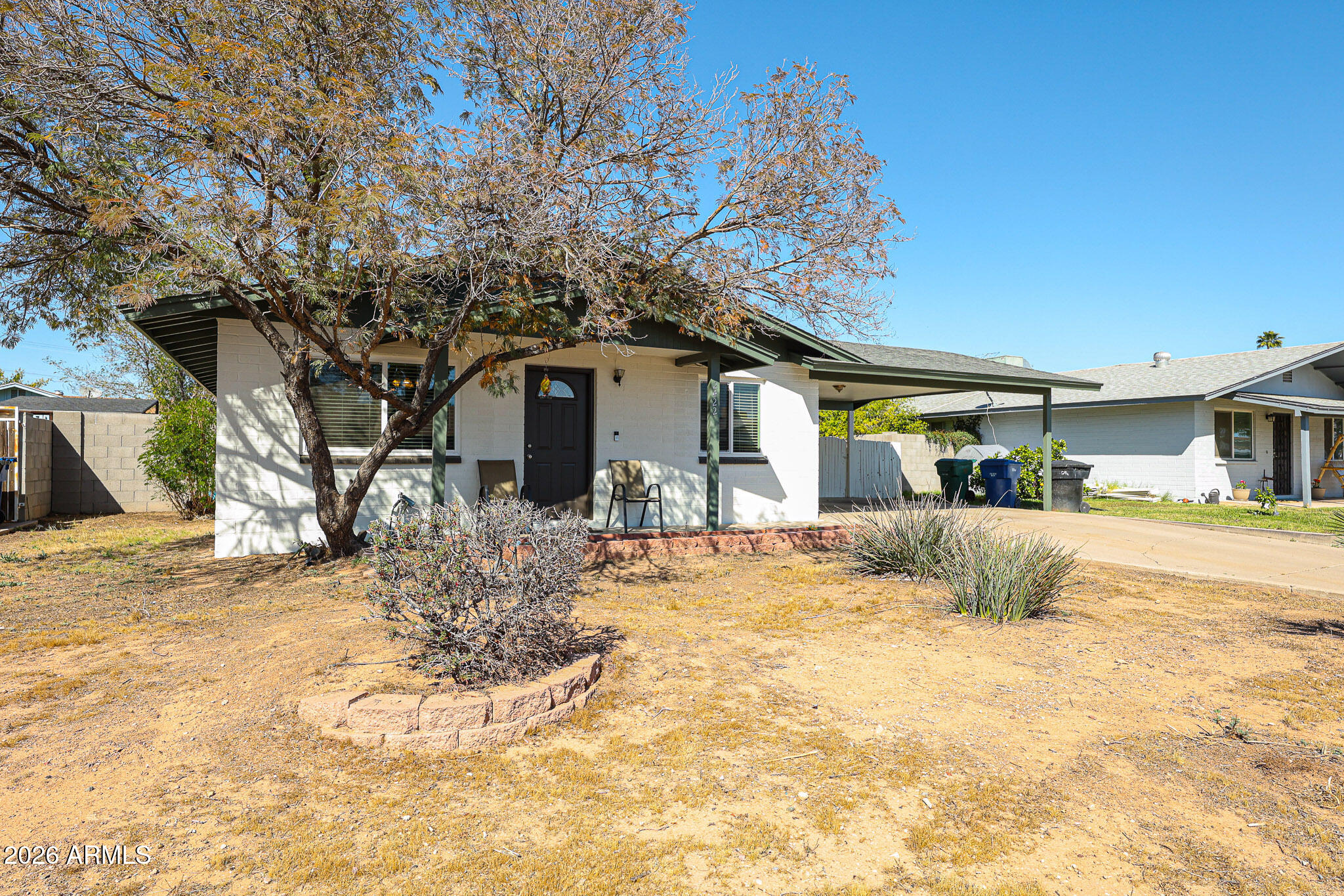 2422 E CAMINO Street