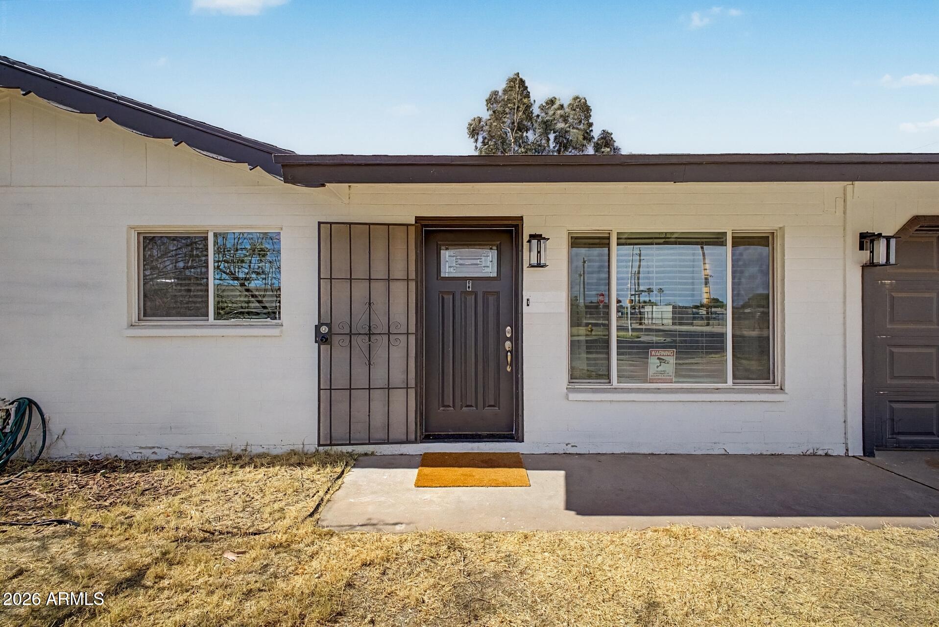 4104 W BUTLER Drive