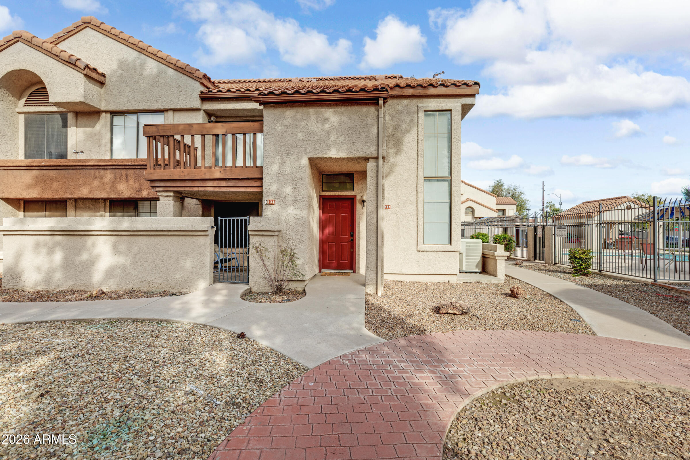 818 S WESTWOOD -- 234