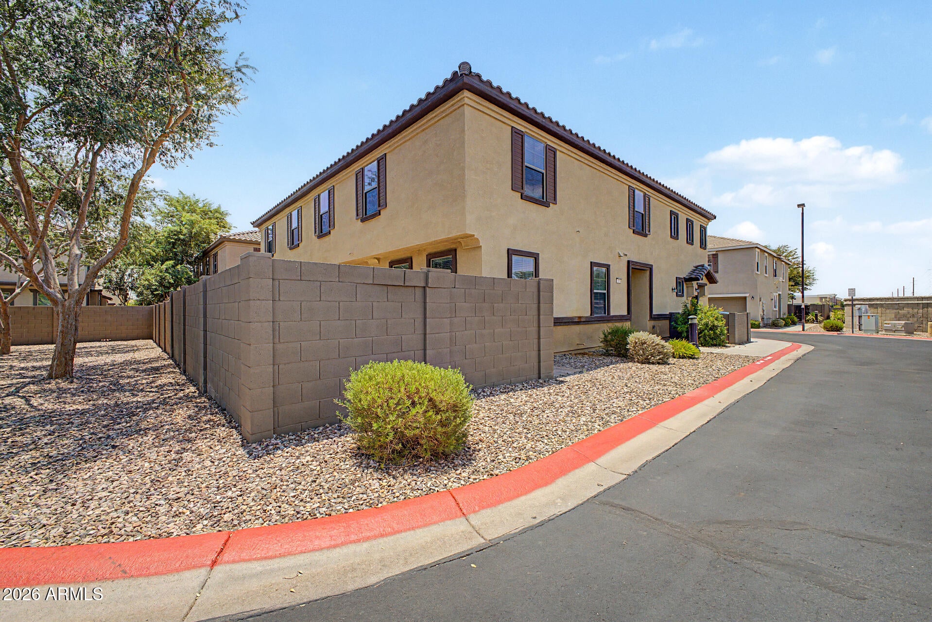 1250 S Rialto -- 7