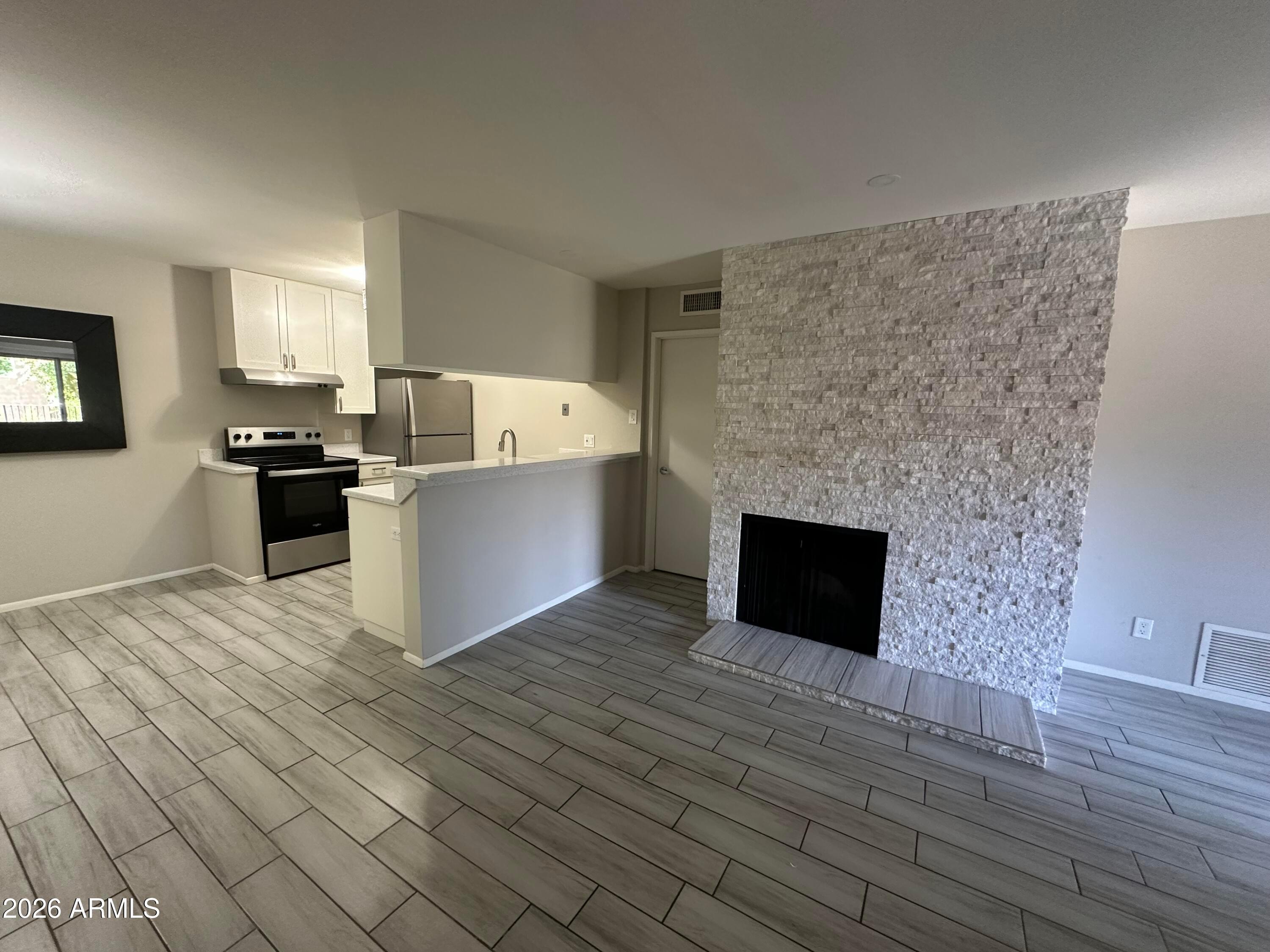 5525 E Thomas Road Unit R8