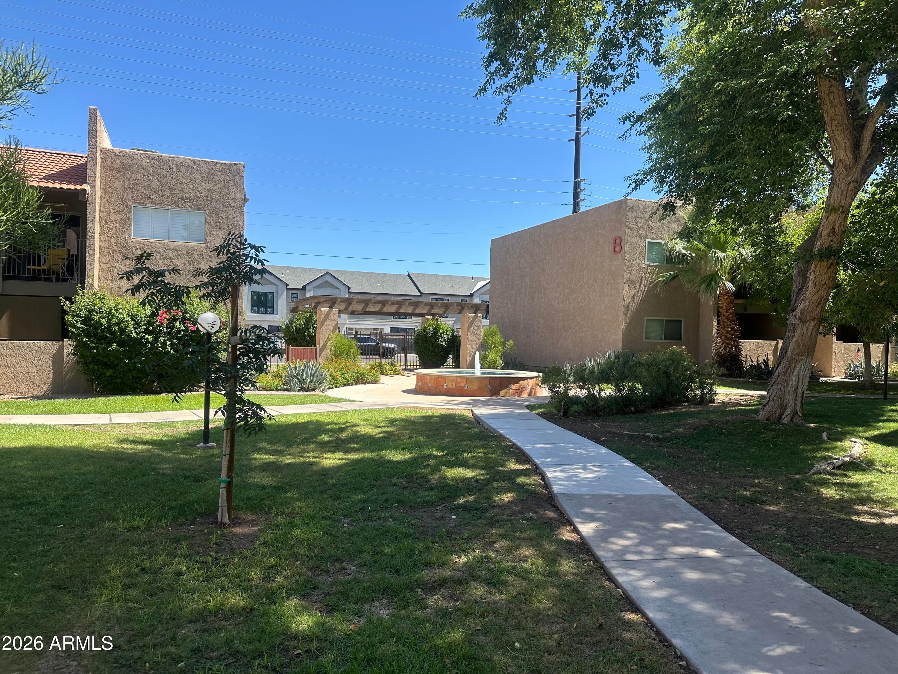 5525 E Thomas Road Unit R8